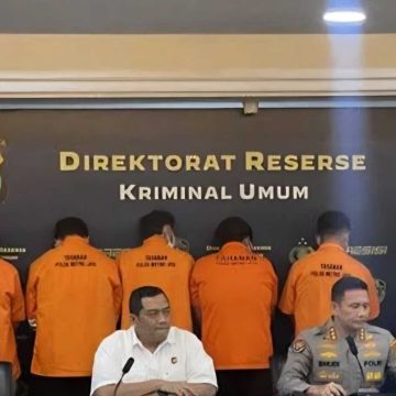 Polisi Tangkap Pengusaha Kuliner Madiun, Terkait Dugaan Jaringan Sindikat Polisi Tangkap Pengusaha Kuliner Madiun, Terkait Dugaan Jaringan Sindikat