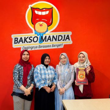 Polsri Bina UMKM Kuliner Palembang Go Digital, QR Code Efisienkan Waktu Layanan 20% Polsri Bina UMKM Kuliner Palembang Go Digital, QR Code Efisienkan Waktu Layanan 20%
