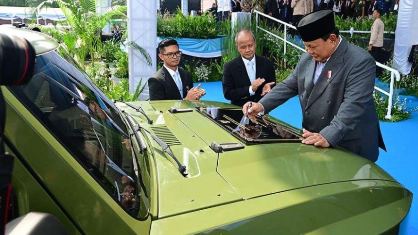 Prabowo Tegaskan Komitmen: Mobil Listrik Nasional Siap Meluncur di 2028 Prabowo Tegaskan Komitmen: Mobil Listrik Nasional Siap Meluncur di 2028