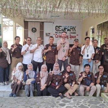 Sajian Kuliner Khas dan Obrolan Santai, Wabup Khafidh Sambut Kedatangan Dua Evaluator UNESCO
