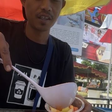 Sensasi Rujak Asinan Buah dan Mangga Mekar: Pedas Segar yang Wajib Dicoba di Pituruh