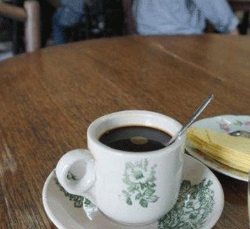 Soto Kesawan dan Kopi Apek: Dua Legenda Kuliner Medan yang Abadi