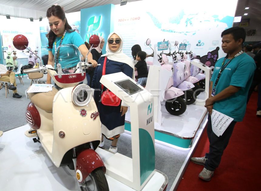 Stan Sepeda Motor Ramaikan Pameran Otomotif GIIAS 2026