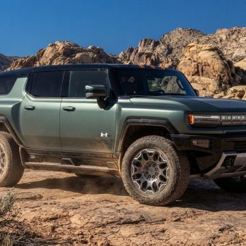 SUV Listrik Tangguh: Deretan Mobil Off-Road Penakluk Medan 2026