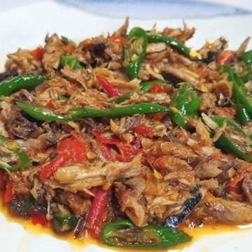 Tongkol Suwir Cabe Ijo: Hidangan Sederhana yang Makin Digemari Semua Kalangan