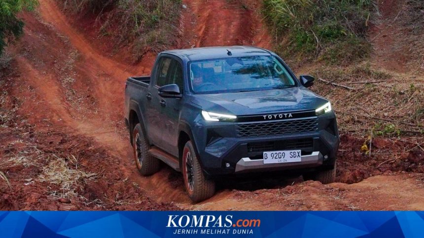 Toyota Hilux Mendominasi Pasar Pikap 4×4 Indonesia dengan Penguasaan 70 Persen