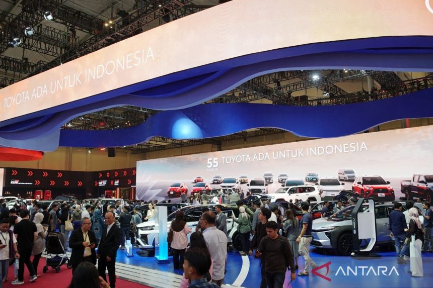 Toyota Raup 6.175 Pesanan di GIIAS 2026, Mobil Elektrifikasi Mendominasi Toyota Raup 6.175 Pesanan di GIIAS 2026, Mobil Elektrifikasi Mendominasi