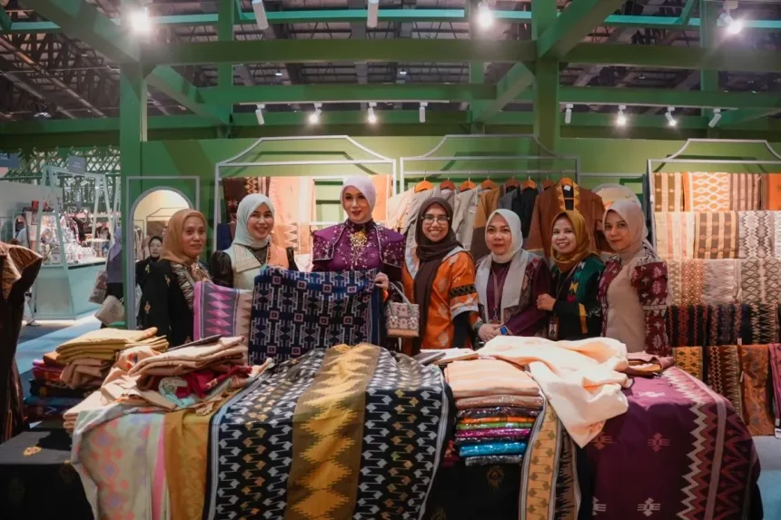 UMKM Sultra Pamerkan Tenun dan Kuliner Khas di KKI 2026