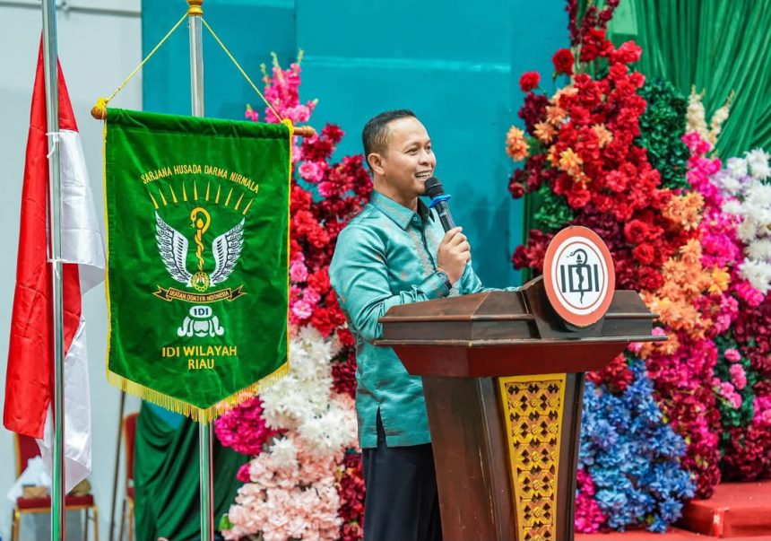 Wali Kota Pekanbaru Ajak IDI Riau Perkuat Sinergi Tingkatkan Layanan Kesehatan Masyarakat Wali Kota Pekanbaru Ajak IDI Riau Perkuat Sinergi Tingkatkan Layanan Kesehatan Masyarakat
