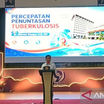Wamendagri Ajak Mahasiswa Kesehatan di Sulteng Berperan Aktif Tangani Tuberkulosis