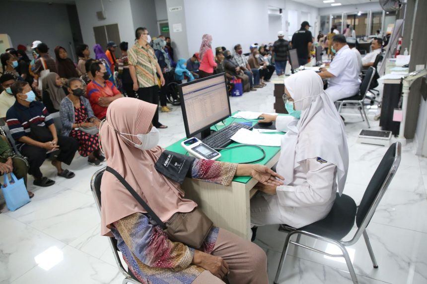 Antisipasi Cuaca Ekstrem, Warga Surabaya Diimbau Tingkatkan Imunitas
