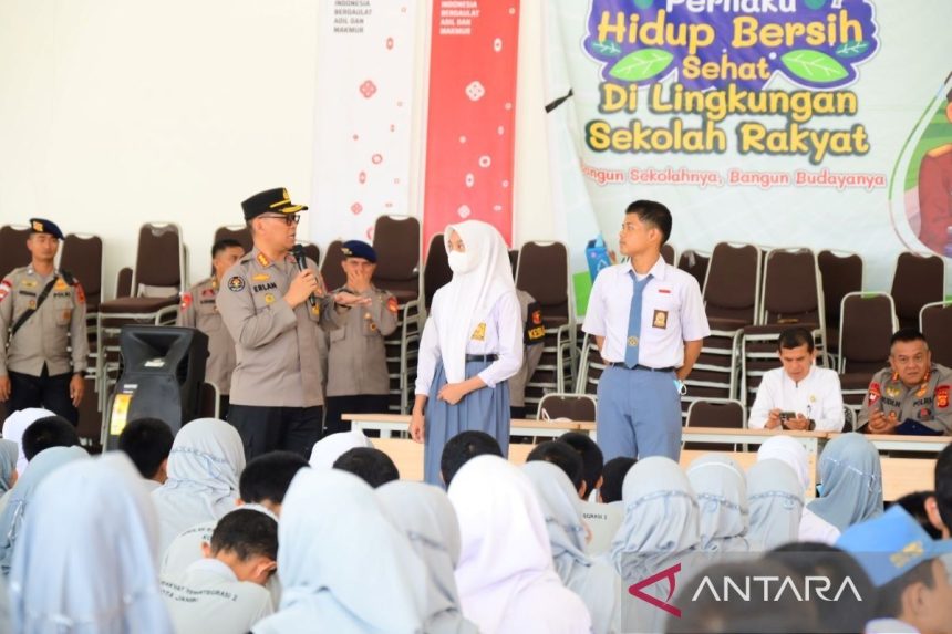 Brimob Jambi Edukasi Kesehatan untuk Siswa Sekolah Rakyat Brimob Jambi Edukasi Kesehatan untuk Siswa Sekolah Rakyat