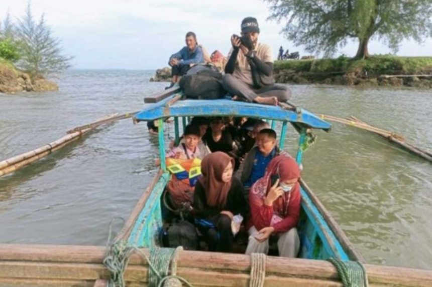 Dinkes Simeulue Kerahkan Tim Medis ke Pulau Terluar untuk Pelayanan Kesehatan