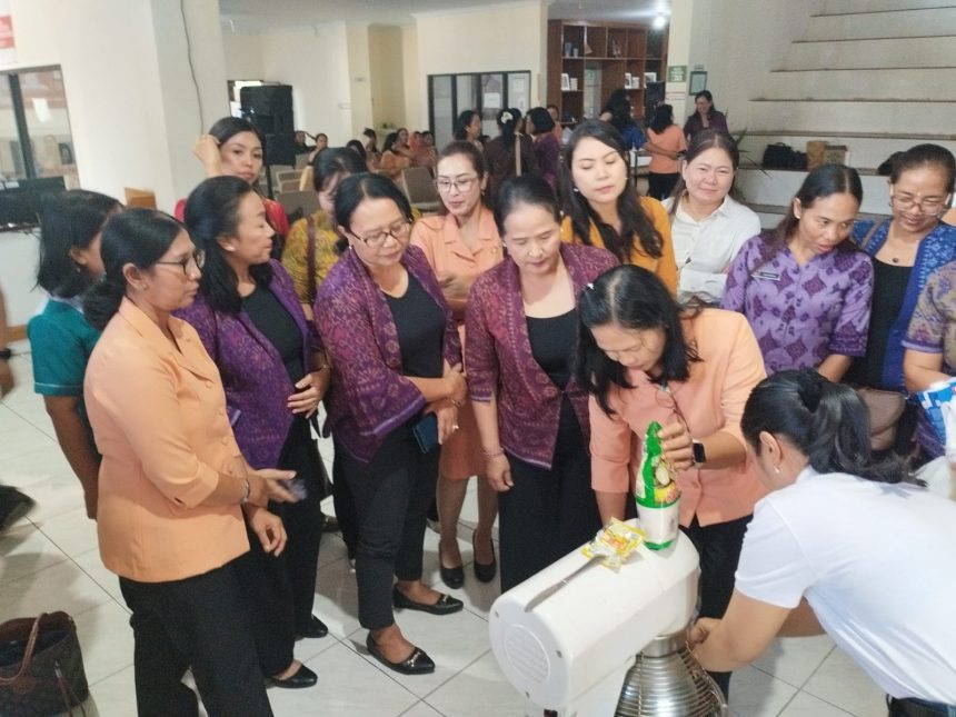 DWP Buleleng Bekali Anggota dengan Keterampilan Olahan Kuliner: Lebih dari Sekadar Kumpul
