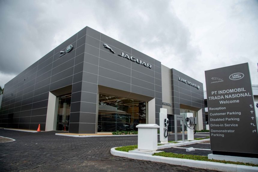 Jaguar Land Rover Tawarkan Program Pengurangan Karyawan Sukarela Jaguar Land Rover Tawarkan Program Pengurangan Karyawan Sukarela