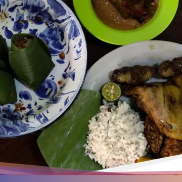 Jelajahi Jakarta Seharian: Rekomendasi Kuliner dari Pagi hingga Malam