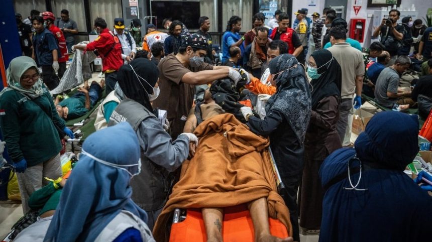 Layanan Kesehatan di Pelabuhan Trisakti Bantu Korban Virgo Transport 8 Layanan Kesehatan di Pelabuhan Trisakti Bantu Korban Virgo Transport 8