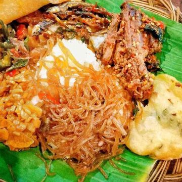 Nasi Langgi: Kuliner Legendaris dengan Cerita Tersembunyi yang Jarang Terungkap Nasi Langgi: Kuliner Legendaris dengan Cerita Tersembunyi yang Jarang Terungkap