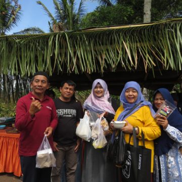 Nostalgia Kuliner Tradisional dan Pesta Seni Meriahkan Pasar Pagi Minggu Legi Kemloko