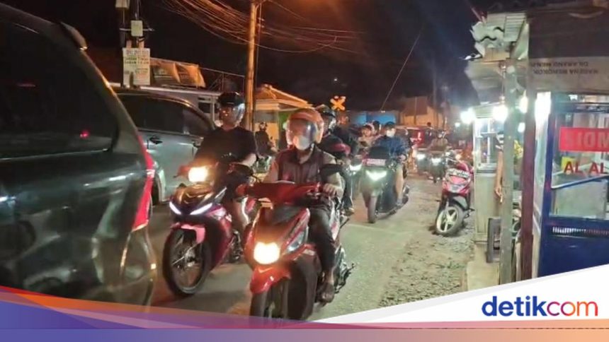 Pedagang Kuliner di Bandar Lampung Pilih Tutup Akibat Kekhawatiran Abu Vulkanik