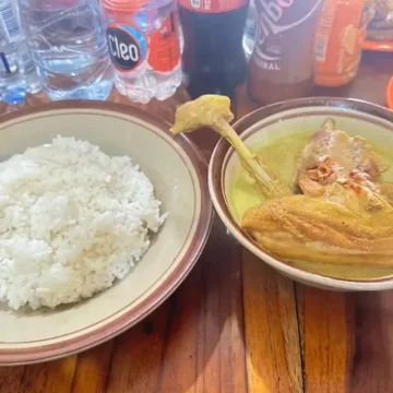 Warung Mak Ten Pakisaji: Legenda Kuliner Malang yang Setia Melayani Sejak 1977